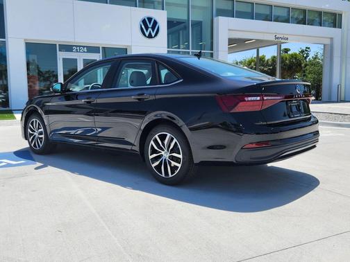 2025 Volkswagen Jetta 1.5T SE