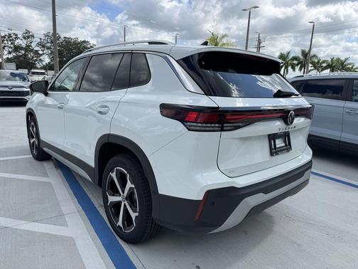 2025 Volkswagen Tiguan 2.0T SE