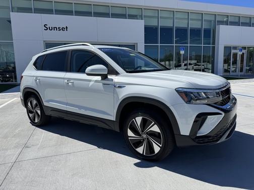 2024 Volkswagen Taos 1.5T SE