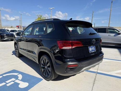 2024 Volkswagen Taos 1.5T S