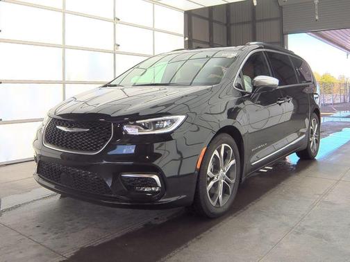 2022 Chrysler Pacifica Pinnacle