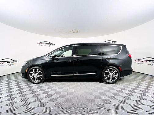 2022 Chrysler Pacifica Pinnacle