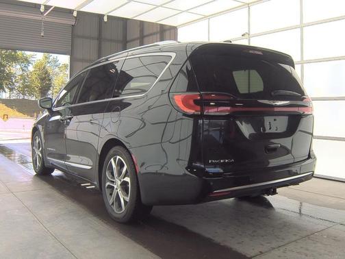 2022 Chrysler Pacifica Pinnacle