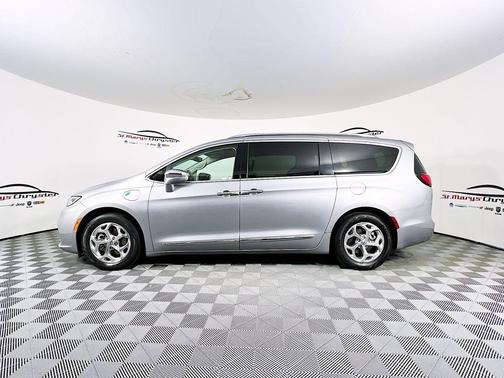 2021 Chrysler Pacifica Hybrid Limited