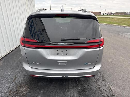 2021 Chrysler Pacifica Hybrid Limited