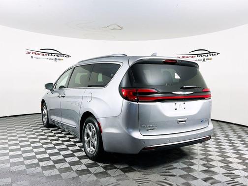 2021 Chrysler Pacifica Hybrid Limited