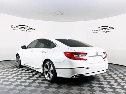 2020 Honda Accord Touring 2.0T