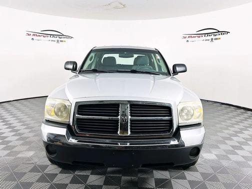 2005 Dodge Dakota SLT Quad Cab