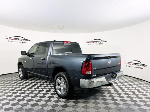2017 RAM 1500 SLT