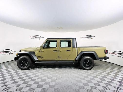 2025 Jeep Gladiator Sport