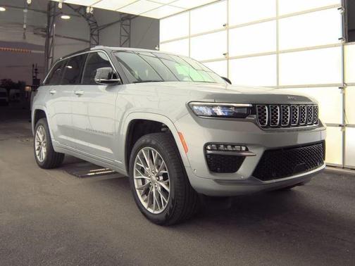 2024 Jeep Grand Cherokee Summit