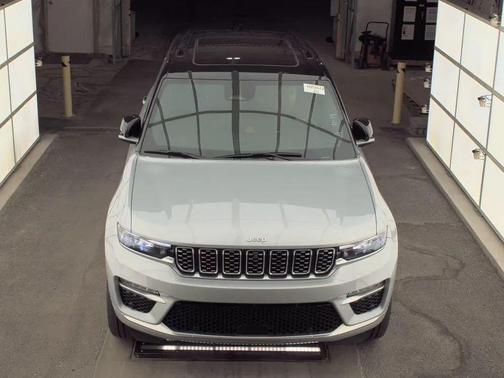 2024 Jeep Grand Cherokee Summit