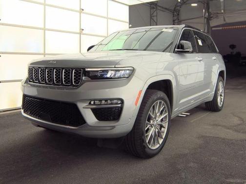 2024 Jeep Grand Cherokee Summit