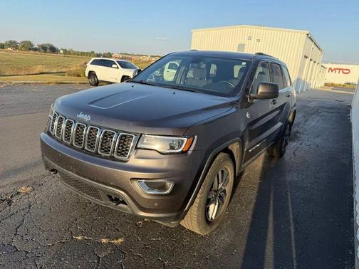 2020 Jeep Grand Cherokee Laredo