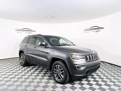 2020 Jeep Grand Cherokee Laredo