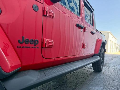 2024 Jeep Gladiator Willys