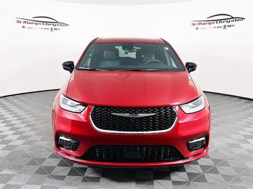 2025 Chrysler Pacifica Hybrid Select