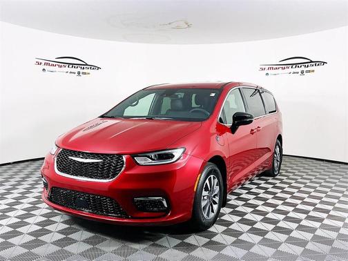 2025 Chrysler Pacifica Hybrid Select