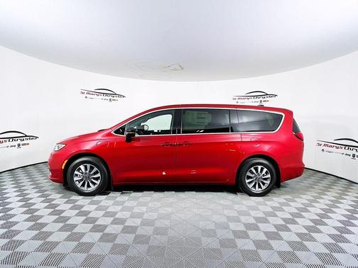 2025 Chrysler Pacifica Hybrid Select