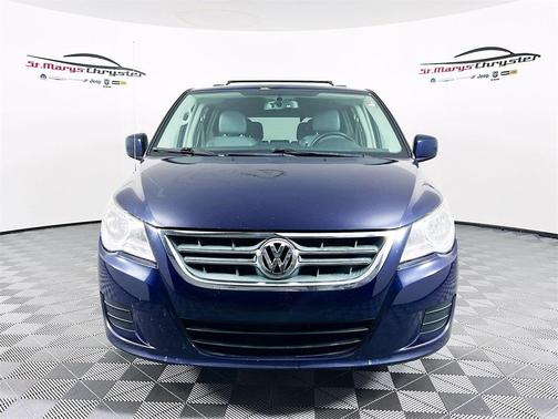 2013 Volkswagen Routan SE