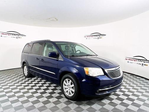 2014 Chrysler Town & Country Touring