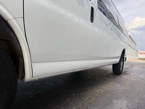 2015 Chevrolet Express 3500 LT