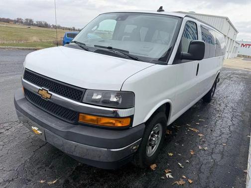 2019 Chevrolet Express 3500 LT
