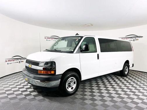 2019 Chevrolet Express 3500 LT
