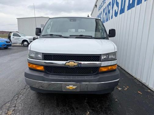2019 Chevrolet Express 3500 LT