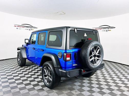 2025 Jeep Wrangler 4xe Sport