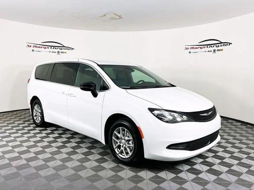 2026 Chrysler Voyager LX