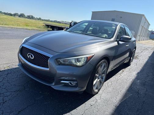 2015 INFINITI Q50 Base