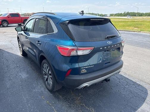 2020 Ford Escape Titanium
