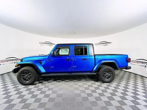 2024 Jeep Gladiator Sport S