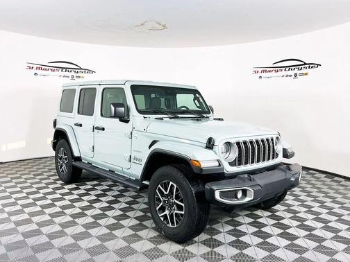 2024 Jeep Wrangler 4-Door Sahara 4x4