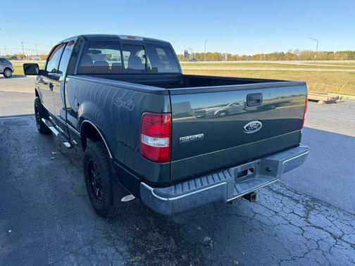 2004 Ford F-150 XLT SuperCab