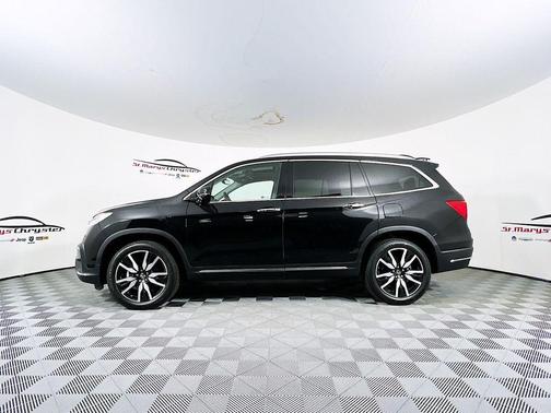 2019 Honda Pilot Touring 8-Passenger