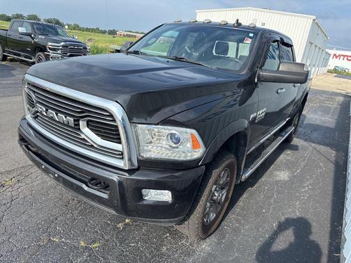 2017 RAM 2500 Limited Crew Cab 4x4 6'4' Box