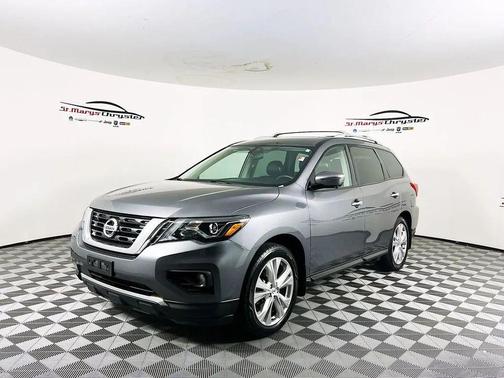 2019 Nissan Pathfinder SL