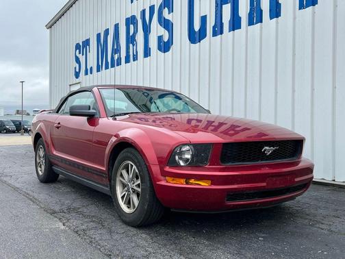 2005 Ford Mustang Premium