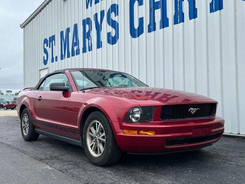 2005 Ford Mustang Premium