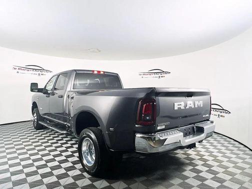 2025 RAM 3500 Big Horn Crew Cab 4x4 8' Box