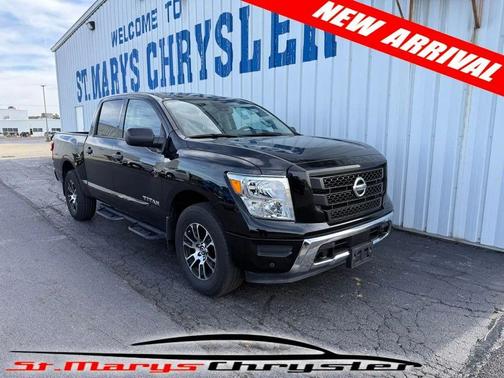 2022 Nissan Titan SV