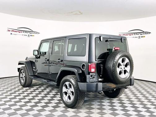 2017 Jeep Wrangler Unlimited Sahara