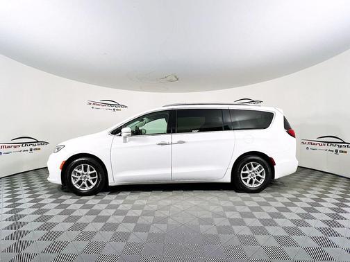2021 Chrysler Pacifica Touring-L