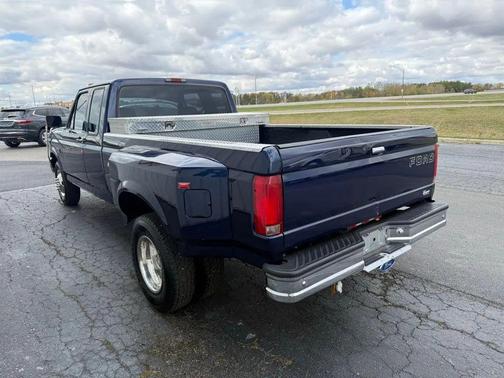 1995 Ford F-350 XL SuperCab DRW
