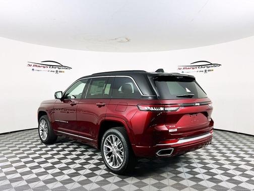 2025 Jeep Grand Cherokee Summit