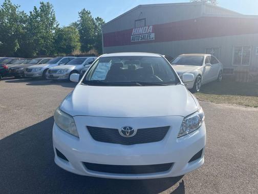 White 2009 Toyota Corolla