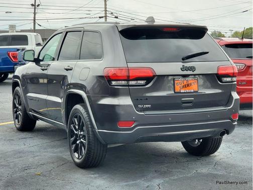 2018 Jeep Grand Cherokee Altitude