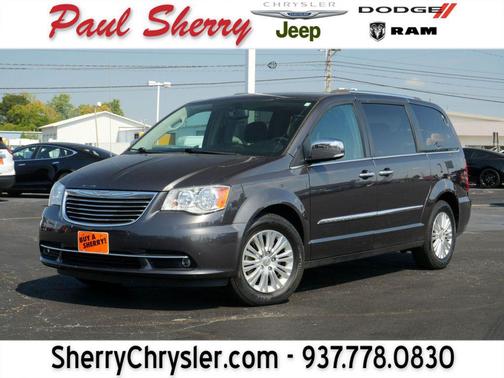 2016 Chrysler Town & Country Limited